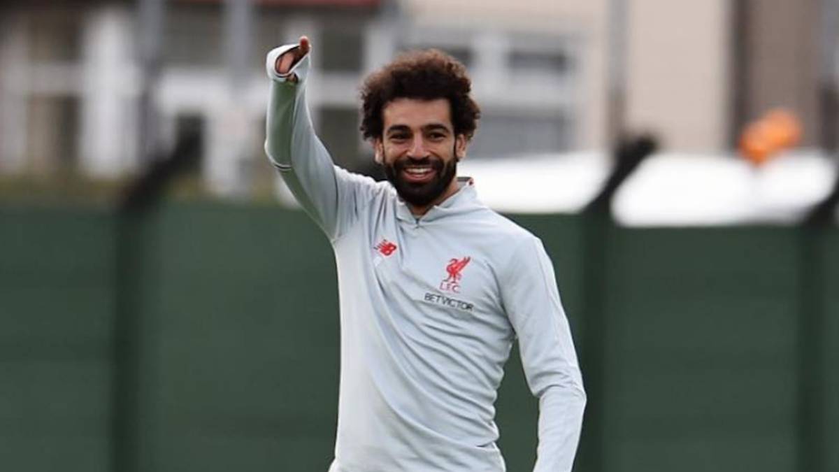Así reaccionan aficionados y compañeros del Liverpool al cambio de look de Salah