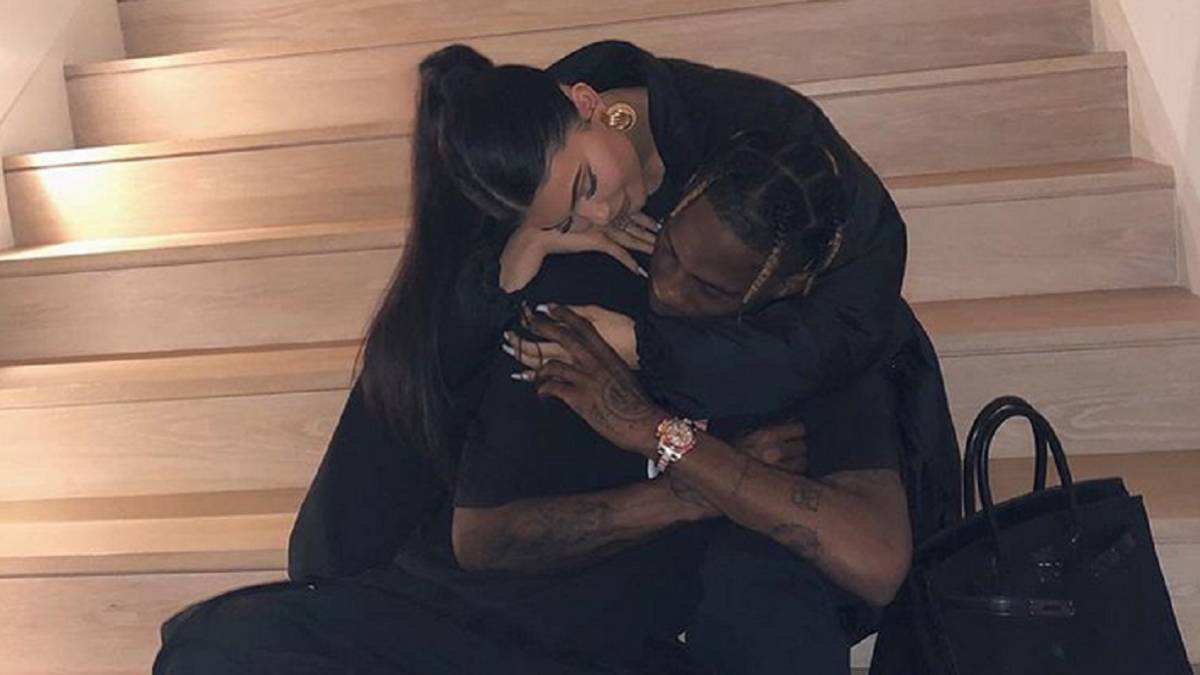 Kylie Jenner acusa a Travis Scott de serle infiel