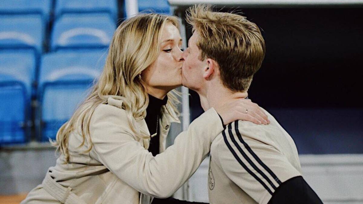 Así celebró la novia de De Jong el pase del Ajax ante el Real Madrid en Champions League