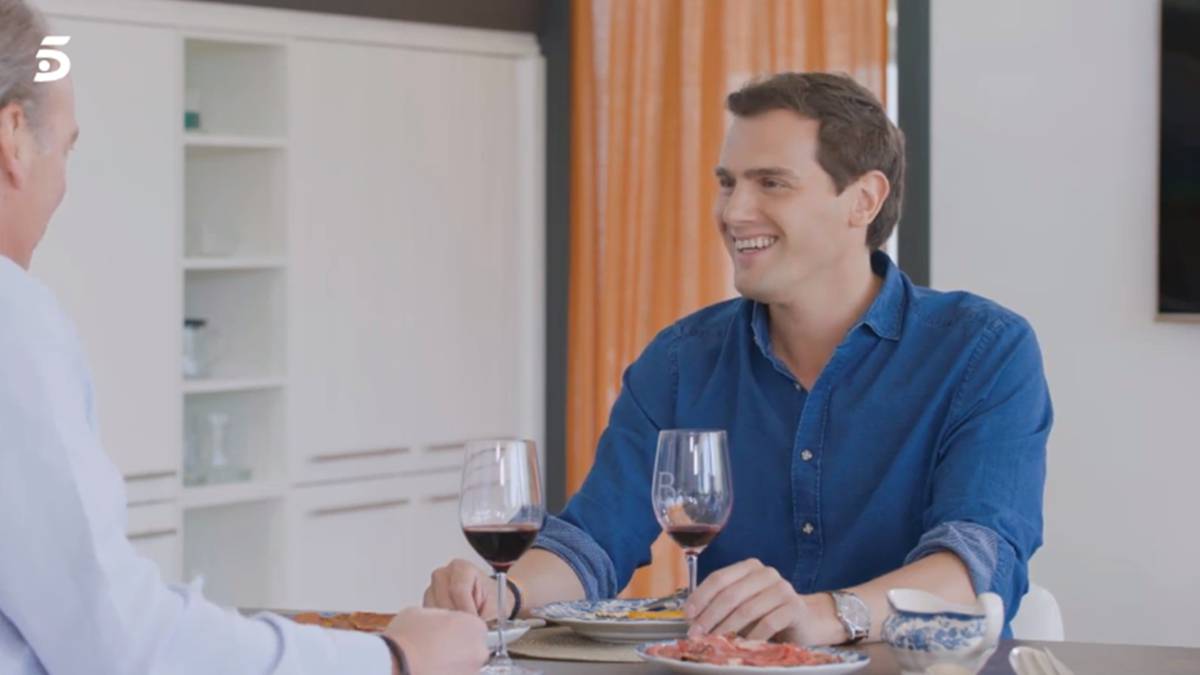 Albert Rivera en 'Mi casa es la tuya' durante su entrevista con Bertín Osborne. Foto: Captura Telecinco (Mediaset)