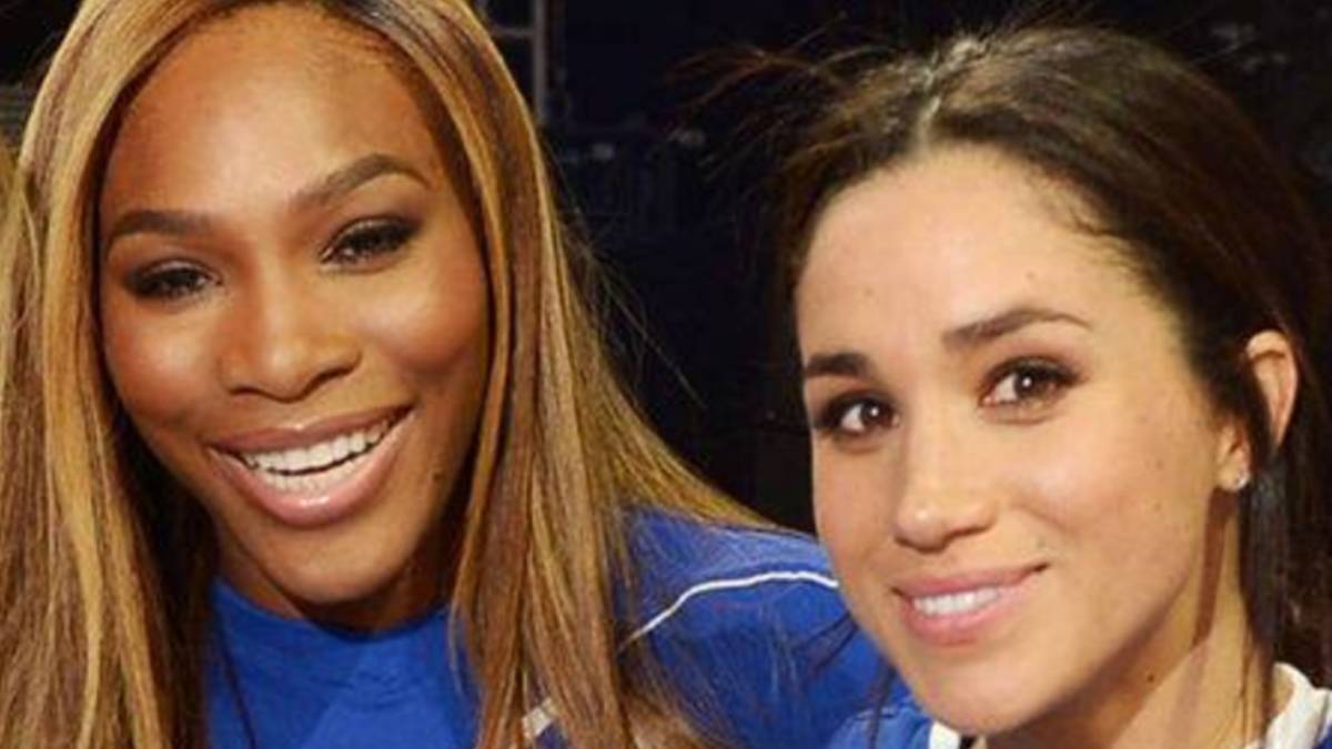 Serena Williams y Meghan Markle el día que se conocieron en un partido benéfico de fútbol americano en las que las pusieron juntas en el mismo equipo en el 2014. Foto Facebook