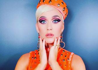 Katy Perry presenta su irreconocible cambio de 'look' (con frase en español)
