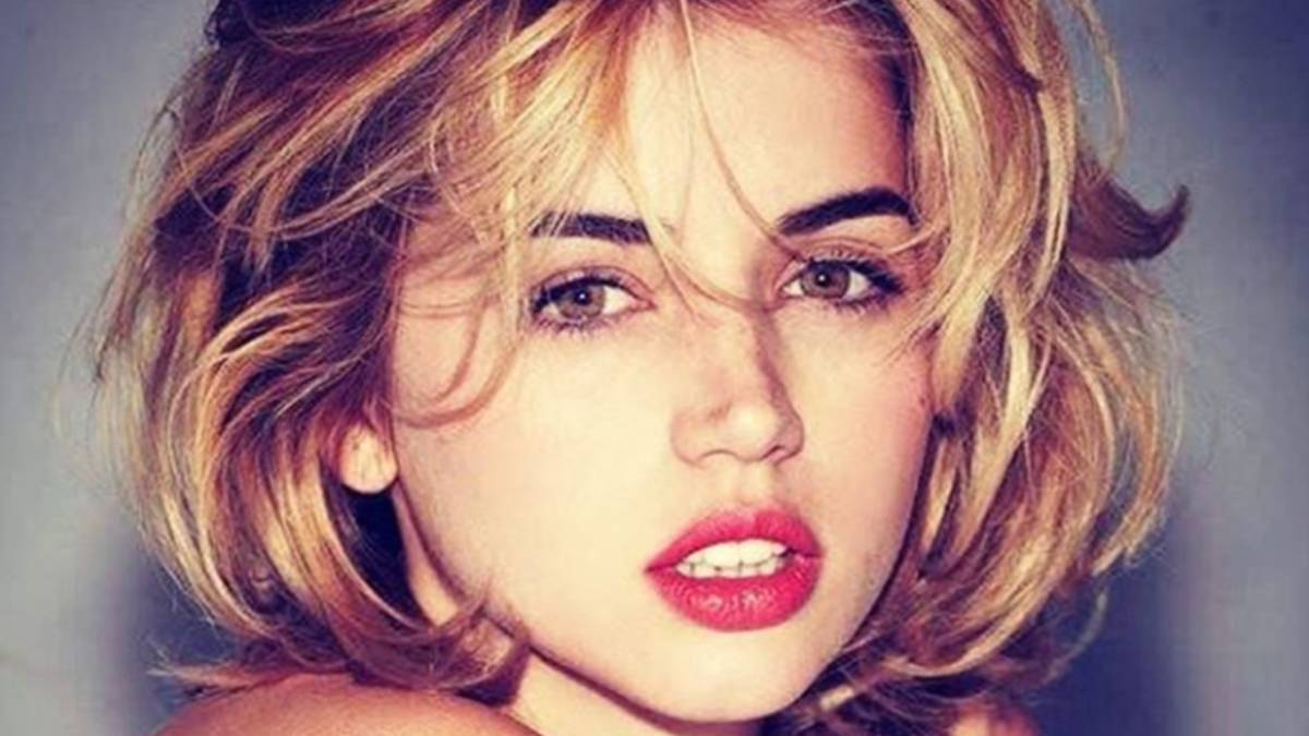 La actriz hispanocubana Ana de Armas en un sugerente posado. Foto Instagram @ana_d_armas
