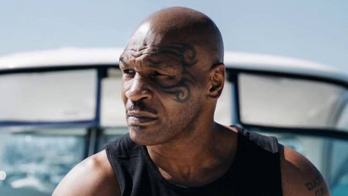 Mike Tyson mirando al horizonte en una imagen informal. Foto Instagram @miketyson