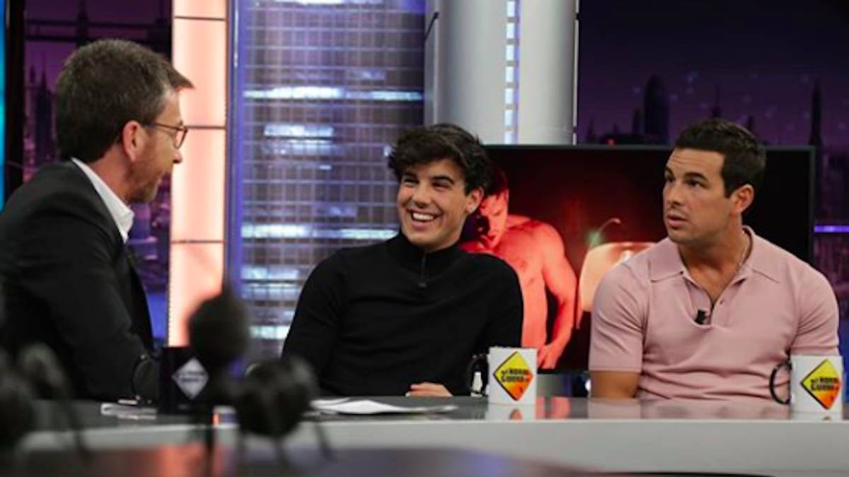 Motos, Mario Casas y el rumor del tamaño de sus testículos en 'El Hormiguero’