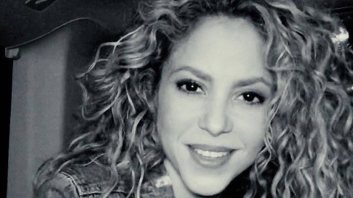 Shakira en una imagen en blanco y negro. Foto Instagram @shakira