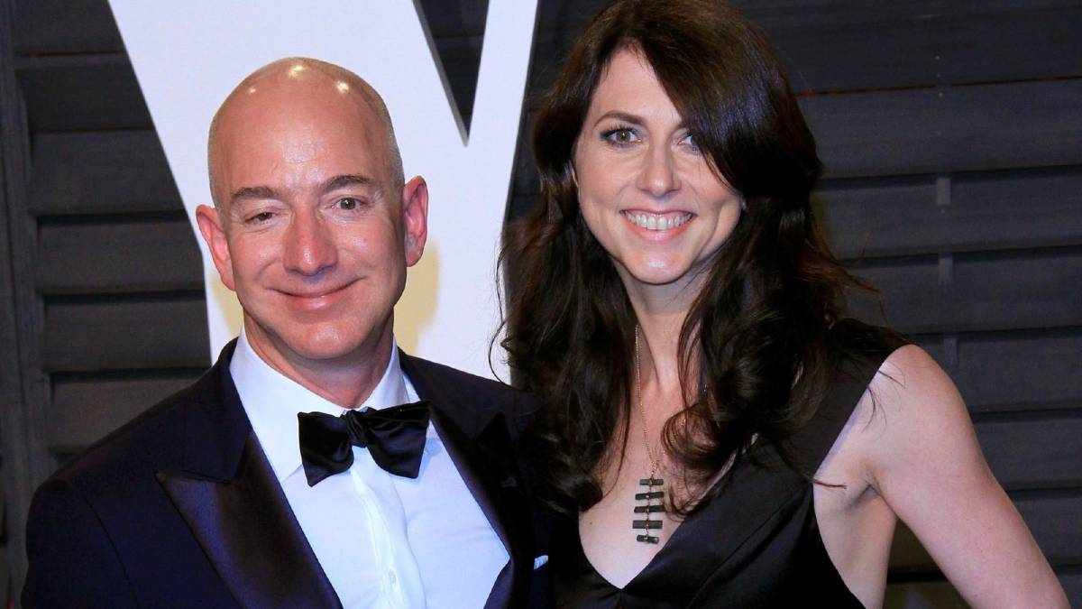 La exmujer de Jeff Bezos de Amazon dona la mitad de su fortuna