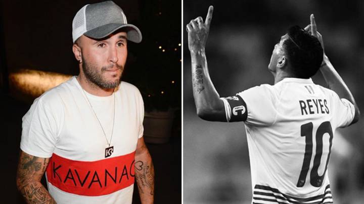 Imágenes de Kiko Rivera y del futbolista José Antonio Reyes con las manos hacia el cielo durante un partido. Fotos Instagram