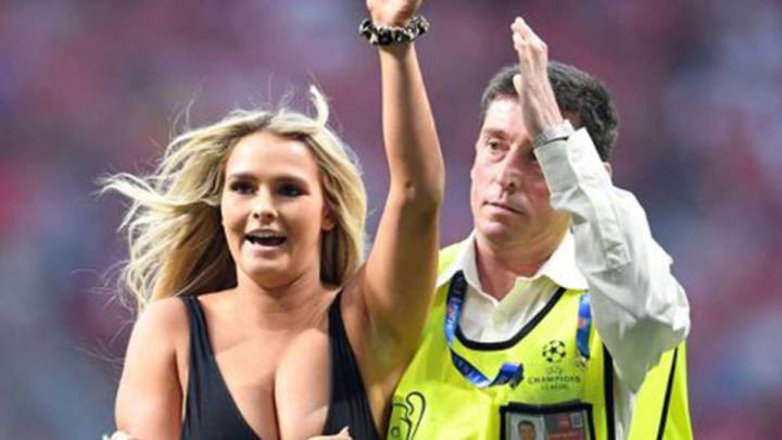 Kinsey Wolanski celebra las 24 horas más locas de su vida