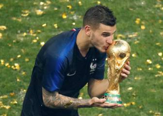 Lucas Hernández encarga un colgante con la Copa del Mundo de 75.000 euros