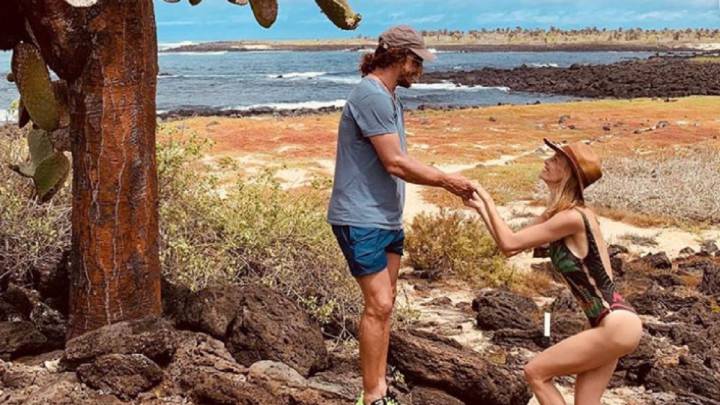 Carles Puyol anuncia que Vanesa Lorenzo le ha pedido matrimonio: "He dicho que sí"