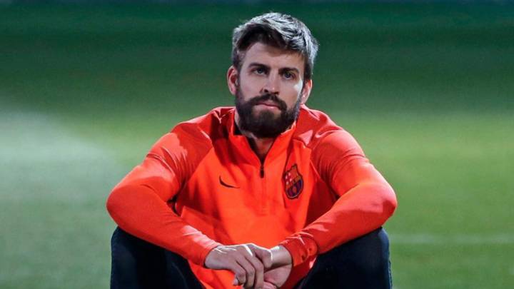 Gerard Piqué sentado con rostro serio durante un entrenamiento con el FC Barcelona. Foto Instagram @3gerardpique