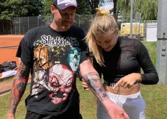 Genie Bouchard conoce al fan que se tatuó su cara en el antebrazo