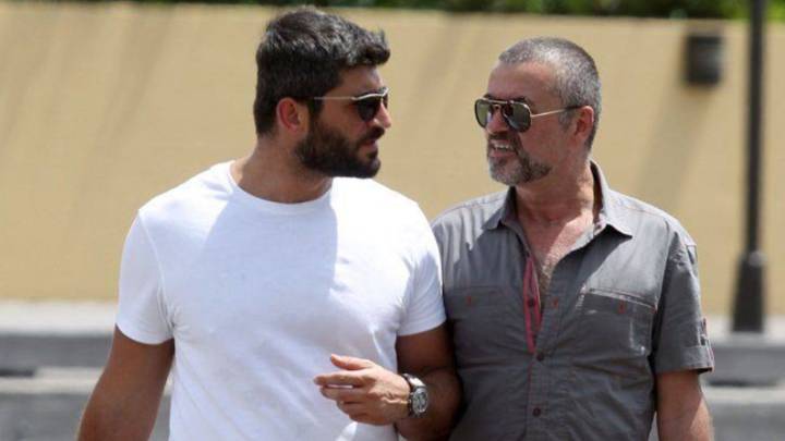 El fallecido cantante británico George Michael con su último novio, el peluquero y fotógrafo libanés Fadi Fawaz. Foto Facebook