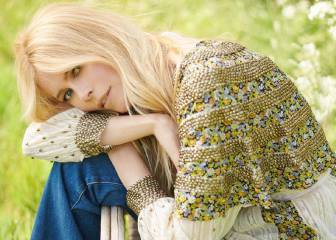 Claudia Schiffer se desnuda para Vogue por su 25 aniversario con la revista