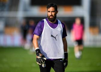 Claudio Bravo compró cuatro casas a familias afectadas por los incendios de Chile