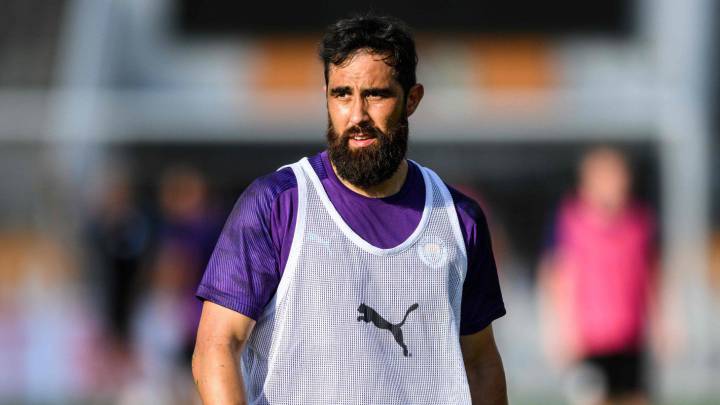 El futbolista Claudio Bravo durante un entrenamiento con el Manchester City en la pretemporada 2019. FOTO: ANTHONY WALLACE/AFP