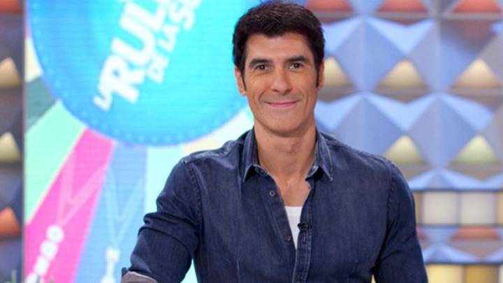Jorge Fernández como presentador de 'La ruleta de la suerte'. Foto Instagram @jorgefdeztv
