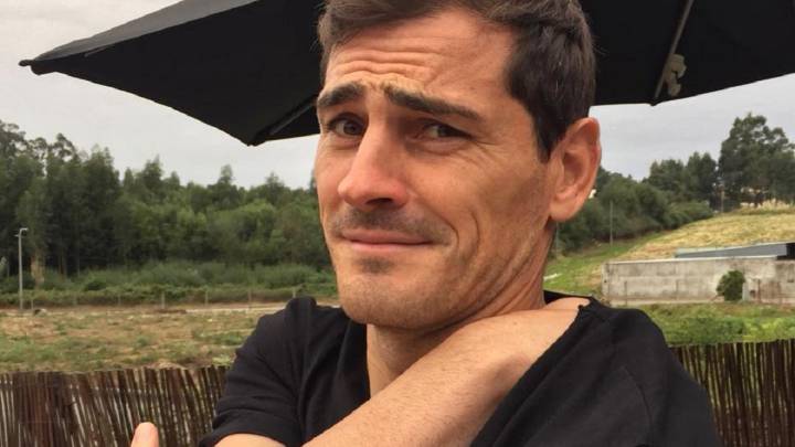 Casillas se ríe de sí mismo con una foto antigua: "Espero que no se haga viral"