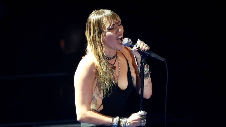 El tatuaje de Miley Cyrus que explicaría su ruptura con Liam Hemsworth