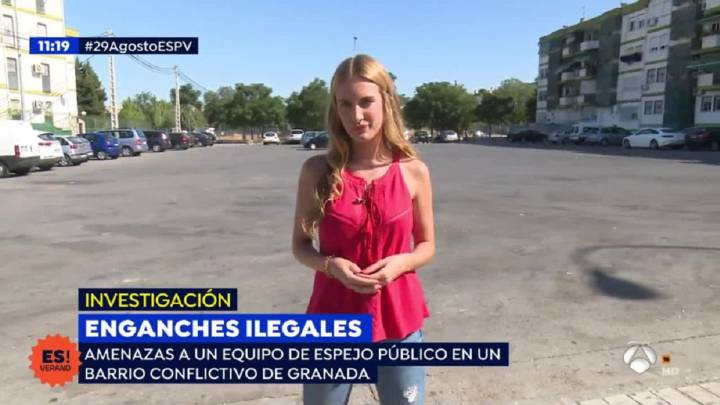 Amenazan a una reportera de 'Espejo Público' con un cuchillo en plena retransmisión