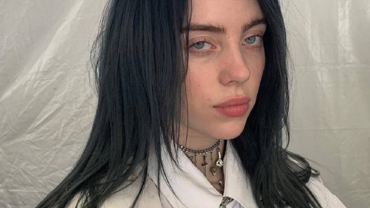 El cabreo de Billie Eilish con la imagen de una revista en la que sale calva y sin ropa