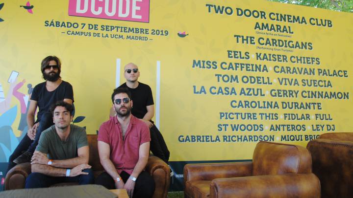 Viva Suecia posa para AS en el Dcode 2019. Arriba, de izquierda a derecha: Alberto Cantúa y Fernando Campillo. Abajo, en el sofá, Jesús Cobarro y Rafa Val.