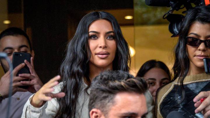 Kim Kardashian paraliza Armenia para el bautizo de sus hijos