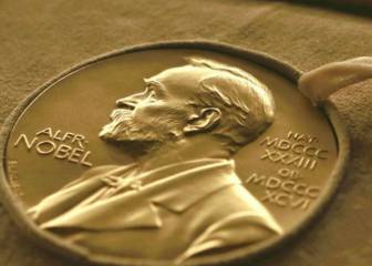 Por qué este año se han entregado dos premios Nobel de Literatura
