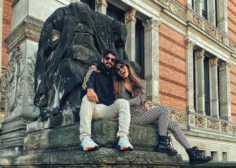 La primera y muy cultural escapada europea de Isco y Sara Sálamo con su hijo