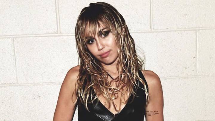 Miley Cyrus se queda 'muda' por culpa de una operación