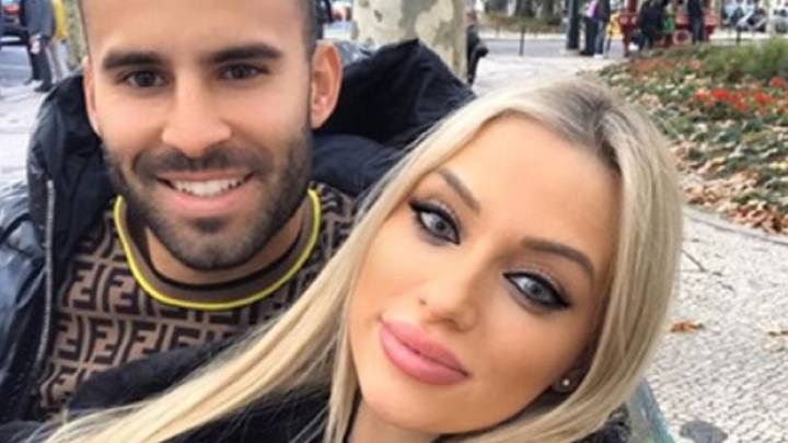 Jesé Rodríguez presume de novia por las calles de Lisboa