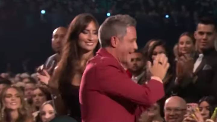 alejandro sanz novia premios grammy latino