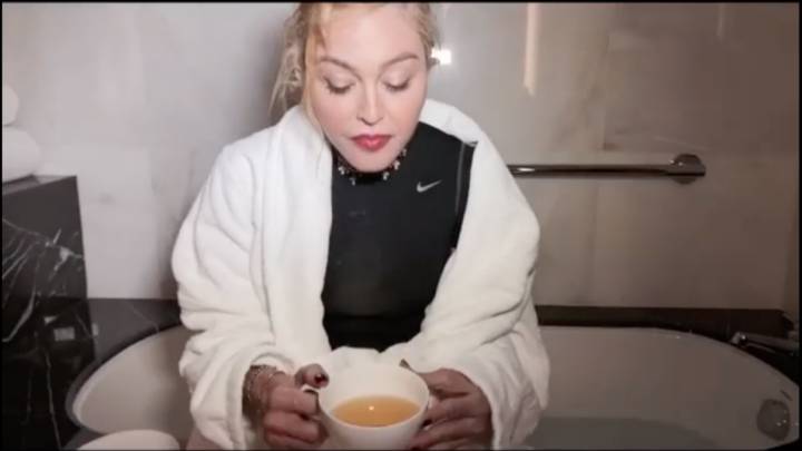madonna bebe su orina recuperacion conciertos