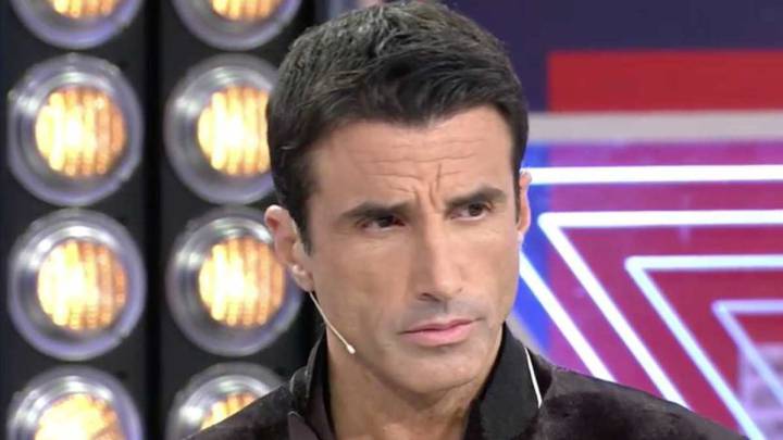 Adara Hugo Gianmarco, Sabado deluxe