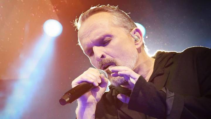 Miguel Bosé sobre su infancia: "Fue muy atormentada, solitaria y hermética"