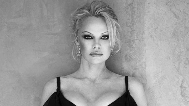 Pamela Anderson se divorcia de su marido... ¡12 días después de casarse!