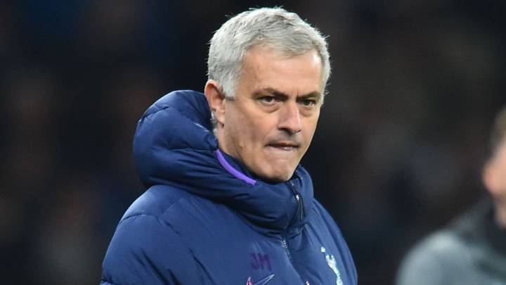 El nuevo look de José Mourinho: se rapa la cabeza y le comparan con Guardiola