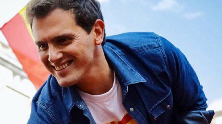 Albert Rivera la lía con la foto de un bebé: "¿Tu nuevo retoño, Albert?"