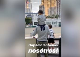 Dani Parejo se gana a sus vecinos durante el confinamiento