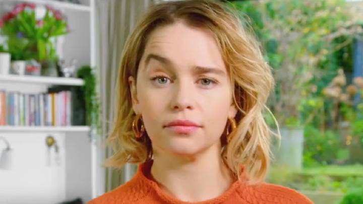 emilia clarke cena con ella coronavirus recaudación de fondos solidaria juego de tronos khaleesi