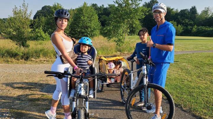 cristiano ronaldo familia bicicleta paseo georgina hijos campo juventus