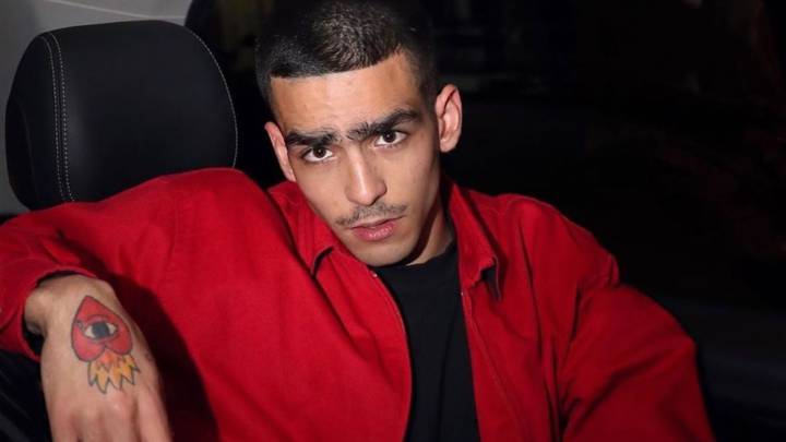 Omar Ayuso, de 'Élite', presenta a su novio por Instagram
