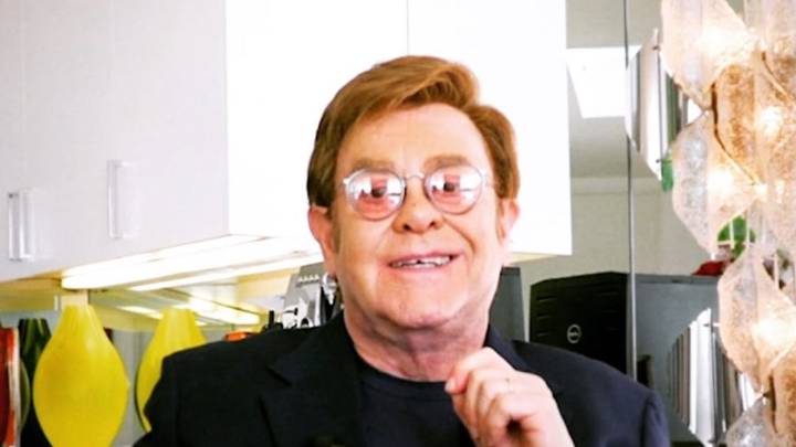La desconocida exmujer de Elton John presenta una demanda contra el cantante