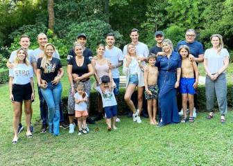 Los Icardi estrenan su nueva en casa en París con un asado con los jugadores del PSG