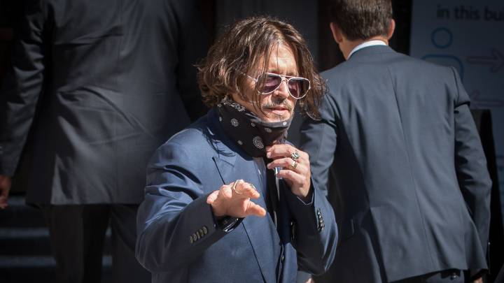 Johnny Depp lleva a juicio a un diario británico por describirle como un "marido violento"