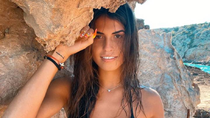 Sofía Suescun sufre un percance en la playa que empaña sus vacaciones en Ibiza