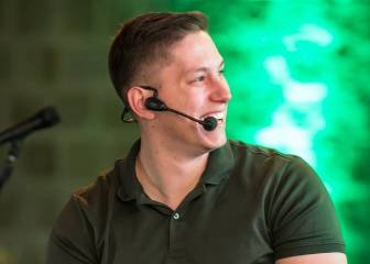 Jakson Follmann sobrevivió al accidente de Chapecoense y ahora es una estrella del pop
