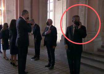 El tierra trágame del Director de la OMS al saludar al Rey Felipe VI en el funeral de estado