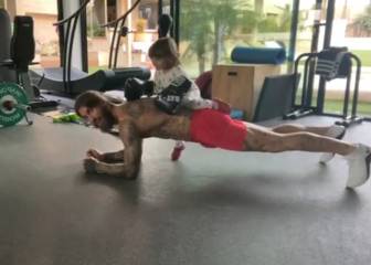 Ramos entrenando junto a su hijo es lo mejor que verás